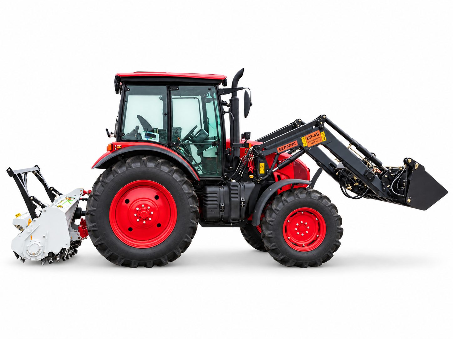 Трактор Беларус-1523 с мульчером NIUBO TMD200